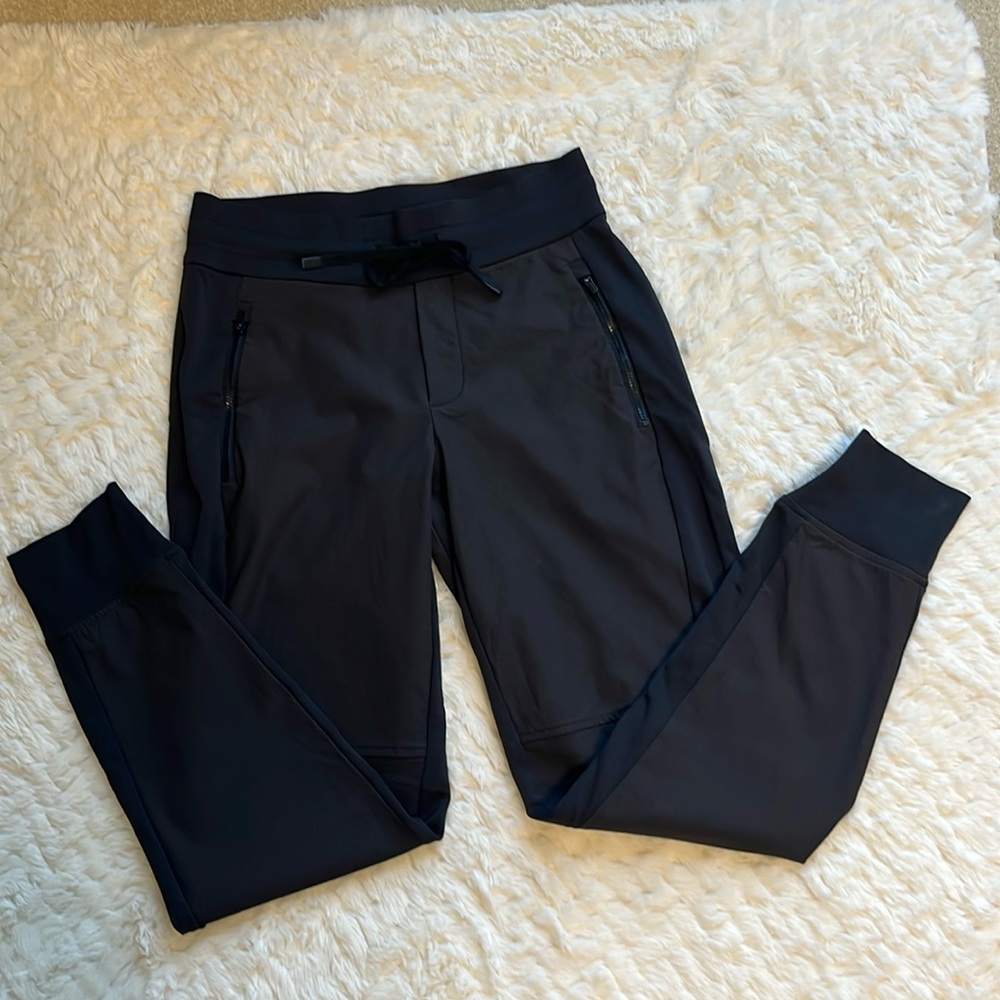 Athleta Headlands Hybrid Trek Jogger 0 petite